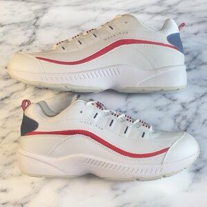 Easy Spirit Romy walking sneakers size 7 wide Brand New